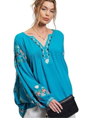 212:  EASEL NWT EMBROIDERED TOP TORQ BLUE (H8)